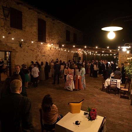 Albergo Ristorante Da Vestro مونتيسيانو المظهر الخارجي الصورة