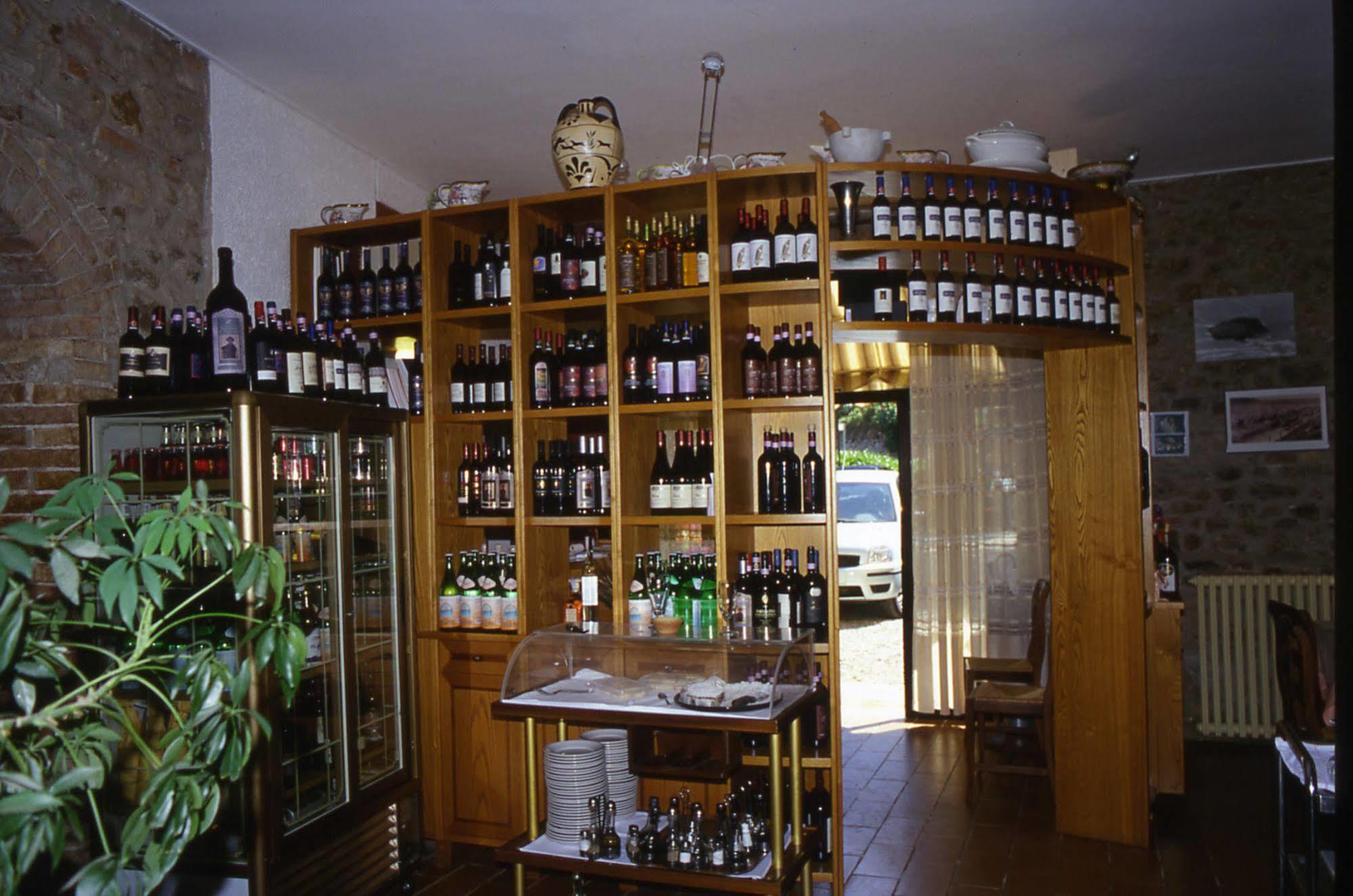 Albergo Ristorante Da Vestro مونتيسيانو المظهر الخارجي الصورة