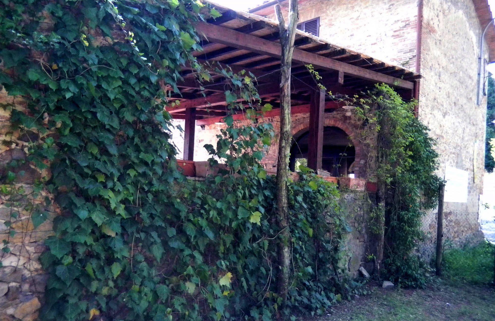 Albergo Ristorante Da Vestro مونتيسيانو المظهر الخارجي الصورة